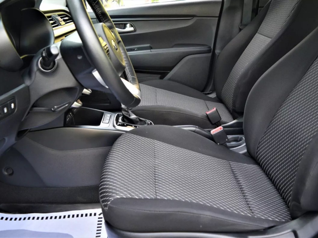 Kia Rio Comfort 1.6 АКПП, 2019, 39 612 км фото 9