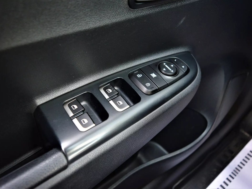 Kia Rio Comfort 1.6 АКПП, 2019, 39 612 км фото 15