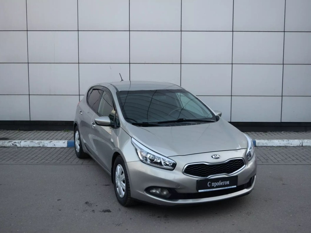 Kia Ceed Luxe 1.6 АКПП, 2015, 78 421 км фото 1