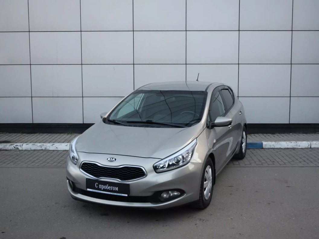 Kia Ceed Luxe 1.6 АКПП, 2015, 78 421 км фото 3
