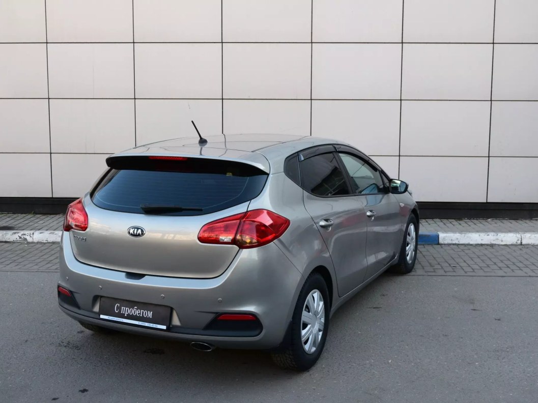 Kia Ceed Luxe 1.6 АКПП, 2015, 78 421 км фото 4