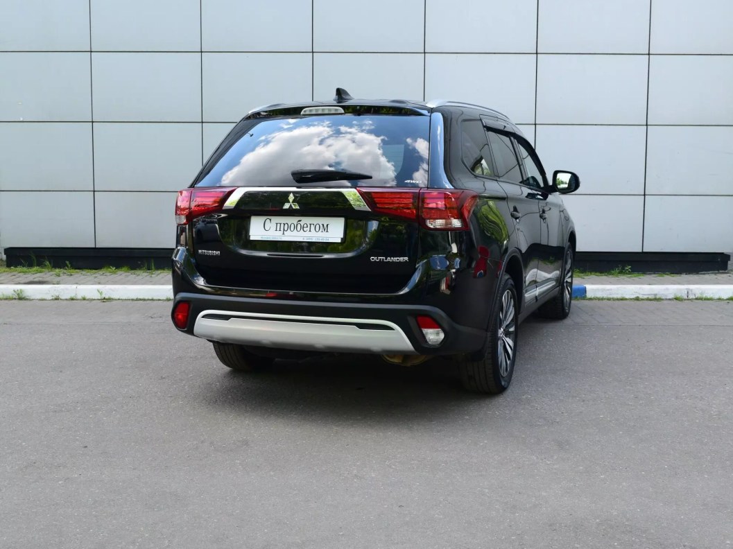 Mitsubishi Outlander Intense+ 2.0 CVT, 2019, 35 296 км фото 5