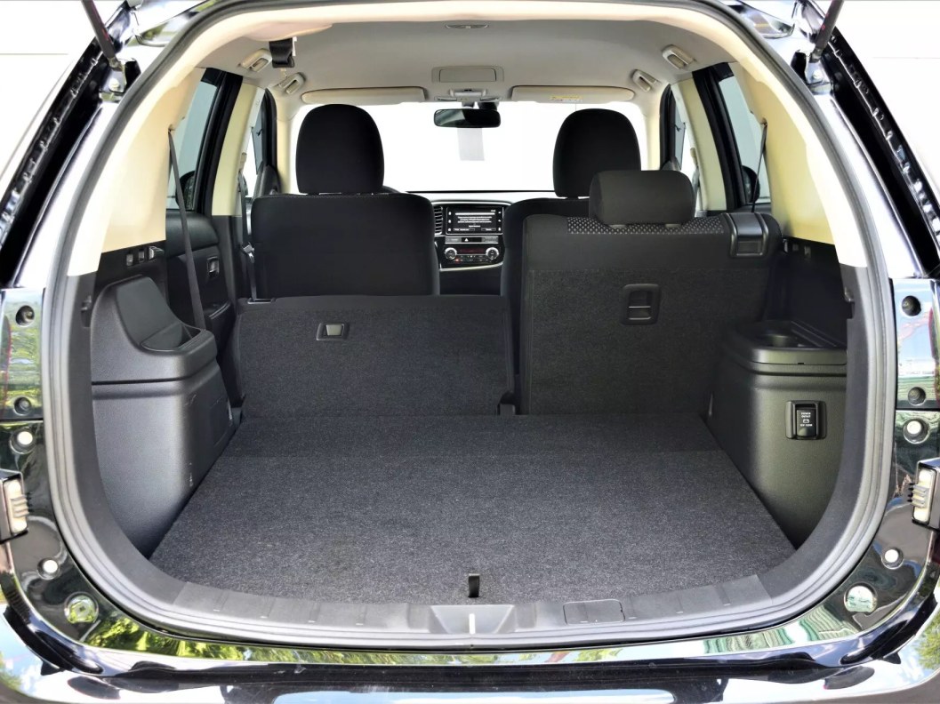 Mitsubishi Outlander Intense+ 2.0 CVT, 2019, 35 296 км фото 7